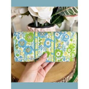 Vera Bradley English Meadow Passport Wallet Travel Organizer EUC